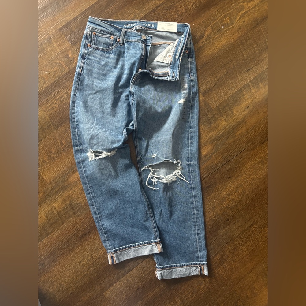 New with tags American Eagle ex boyfriend jeans